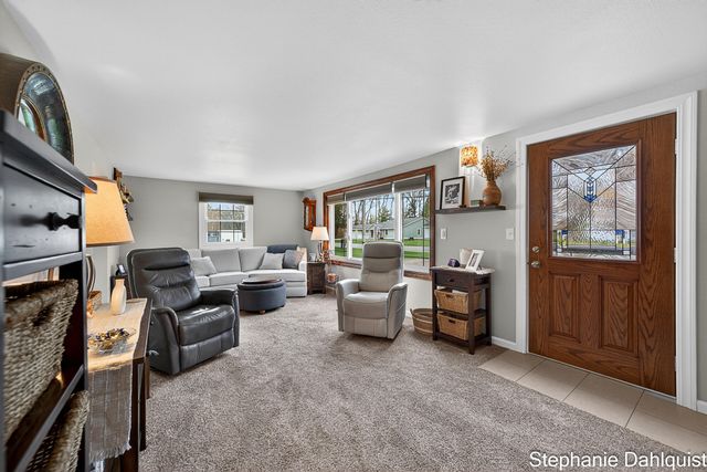 1662 N Roberts Road, Muskegon, MI 49445