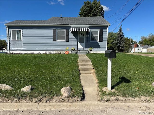 1574 S Graham Road, Flint, MI 48532