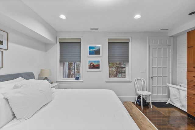 4 Cazenove Street 1, Boston, MA 02116