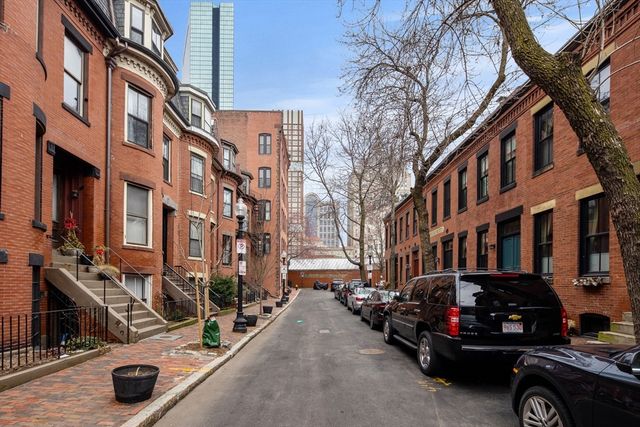4 Cazenove Street 1, Boston, MA 02116