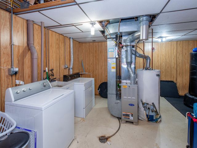 1883 County Road E E, White Bear Lake, MN 55110