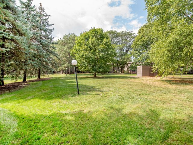 1883 County Road E E, White Bear Lake, MN 55110