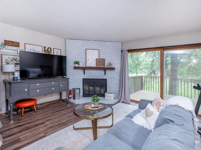 1883 County Road E E, White Bear Lake, MN 55110