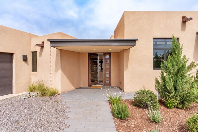 36 Calle Mi Gusto, Santa Fe, NM 87506