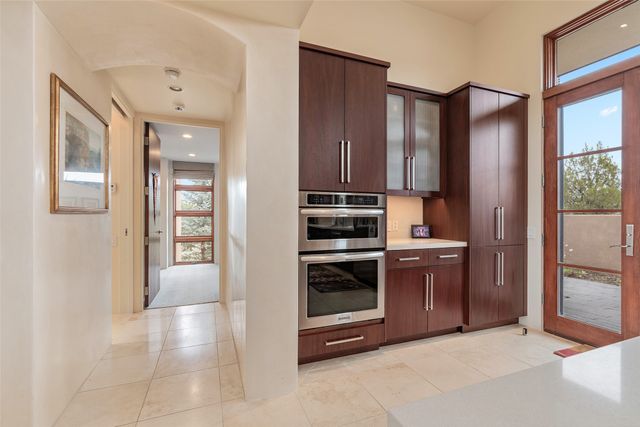 36 Calle Mi Gusto, Santa Fe, NM 87506