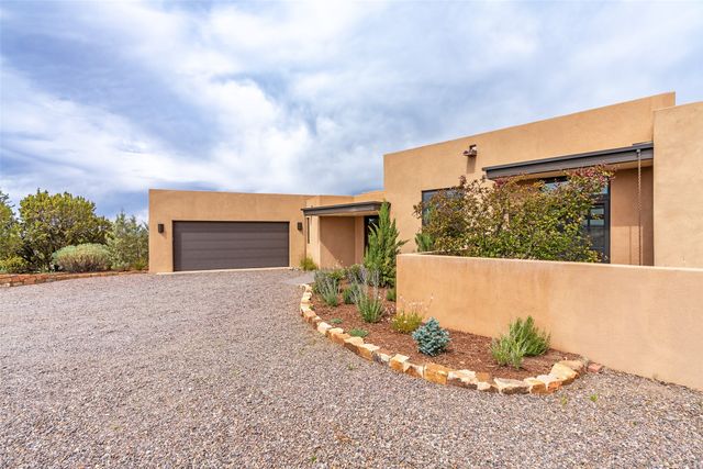 36 Calle Mi Gusto, Santa Fe, NM 87506