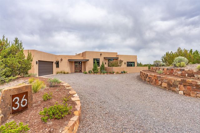 36 Calle Mi Gusto, Santa Fe, NM 87506