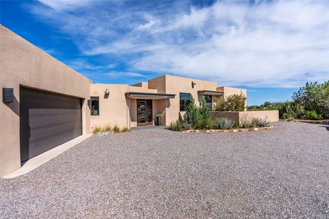 36 Calle Mi Gusto, Santa Fe, NM 87506