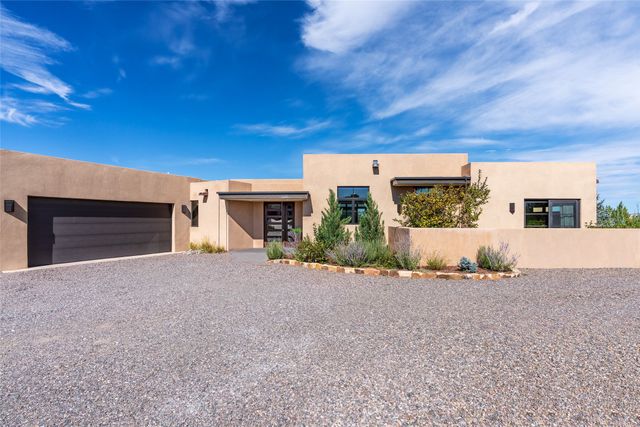 36 Calle Mi Gusto, Santa Fe, NM 87506