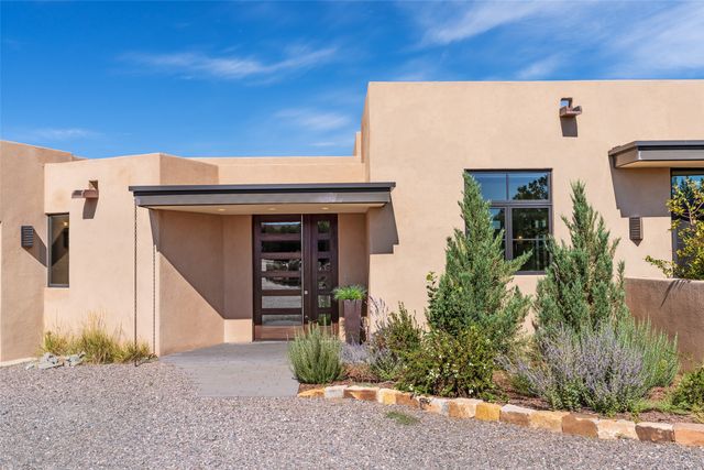 36 Calle Mi Gusto, Santa Fe, NM 87506