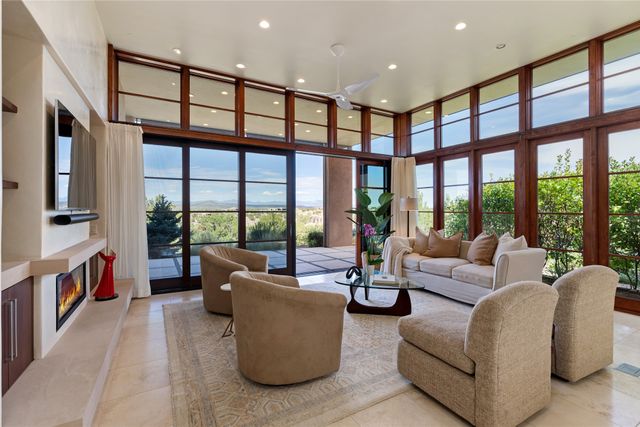 36 Calle Mi Gusto, Santa Fe, NM 87506