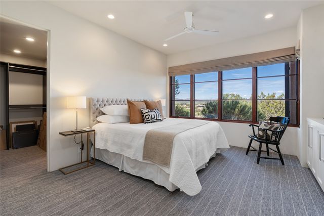 36 Calle Mi Gusto, Santa Fe, NM 87506