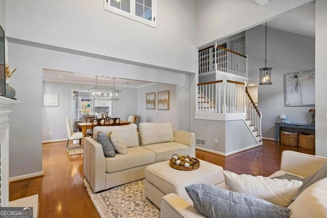 1095 Dunbarton Trace NE, Atlanta, GA 30319