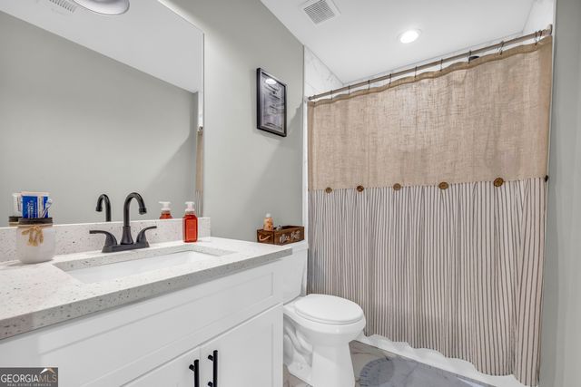 206 College Heights, Royston, GA 30662