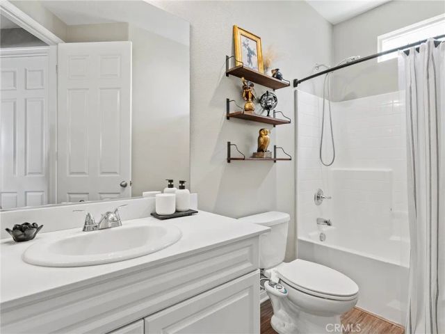14860 Nordhoff Street, Panorama City, CA 91402