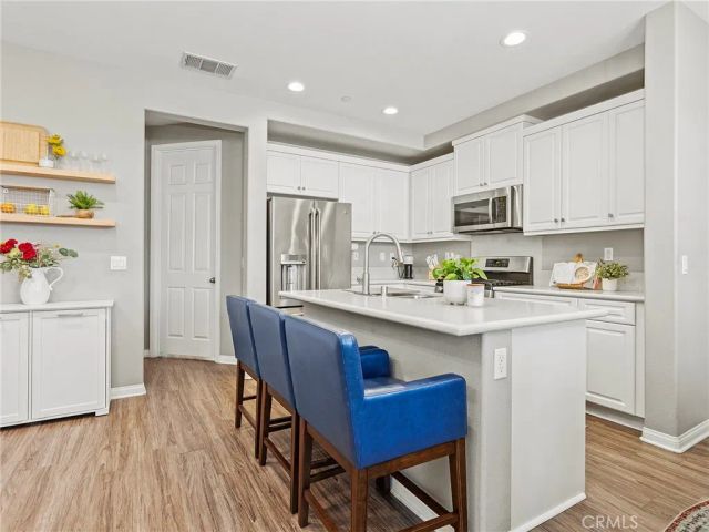 14860 Nordhoff Street, Panorama City, CA 91402