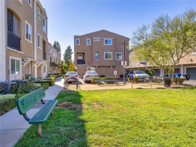 14860 Nordhoff Street, Panorama City, CA 91402