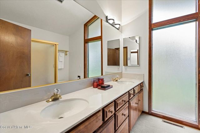 2305 E Packsaddle Dr, Coeur D'alene, ID 83815