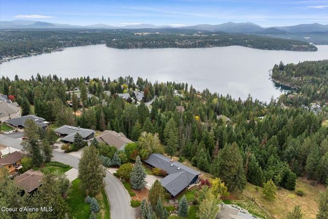 2305 E Packsaddle Dr, Coeur D'alene, ID 83815