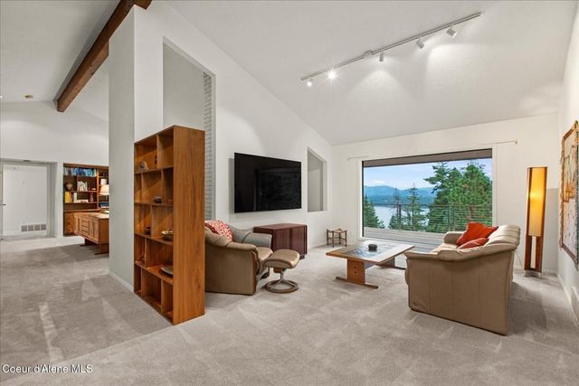 2305 E Packsaddle Dr, Coeur D'alene, ID 83815