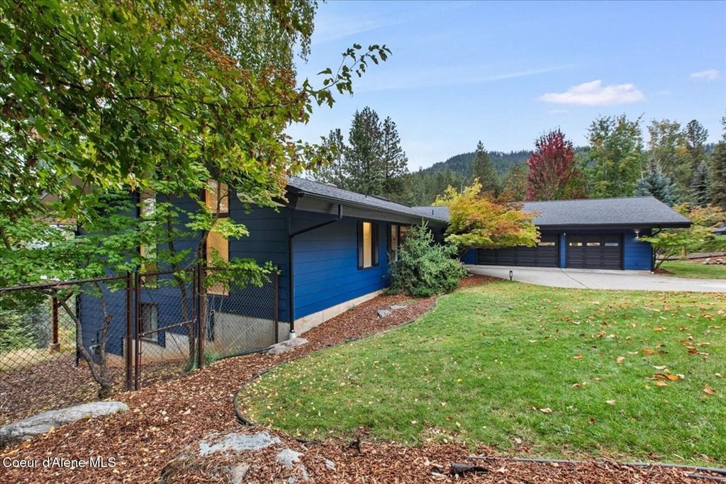 2305 E Packsaddle Dr, Coeur D'alene, ID 83815