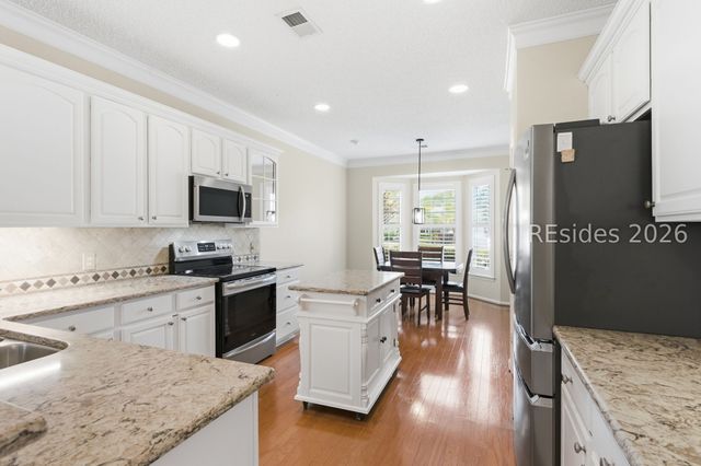 6 Larkspur Ln, Bluffton, SC 29909