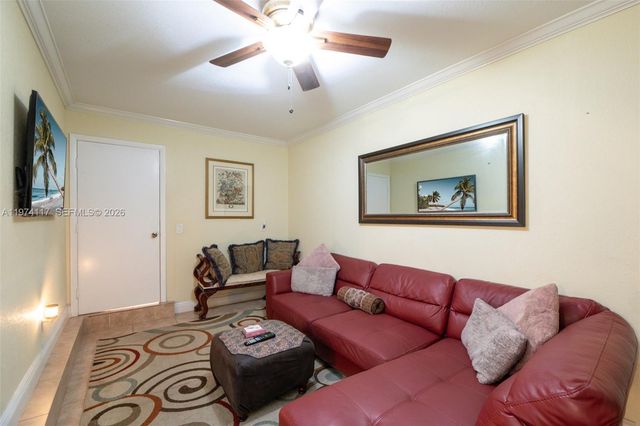 10 NW 110th Ave, Plantation, FL 33324