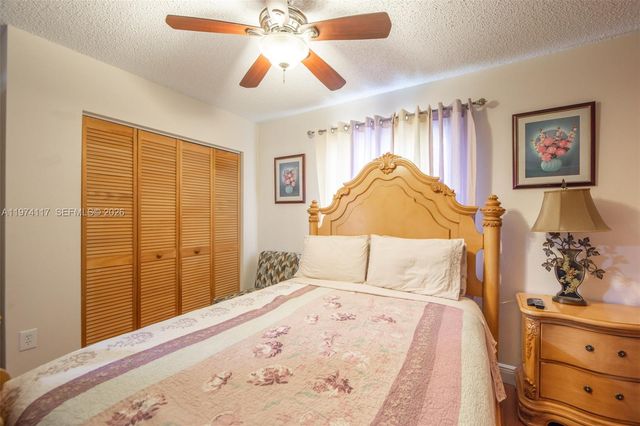 10 NW 110th Ave, Plantation, FL 33324