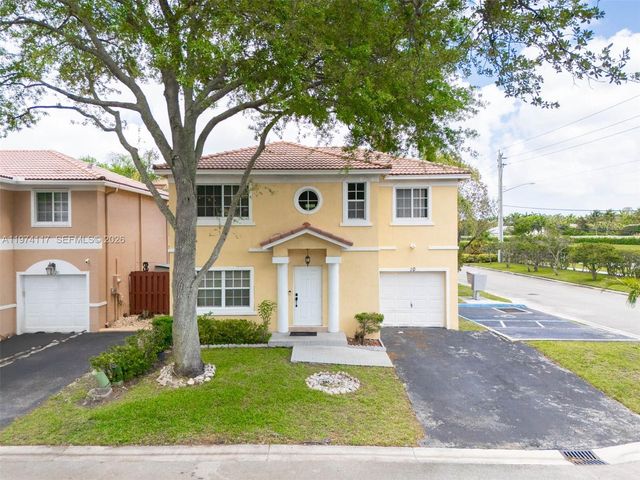 10 NW 110th Ave, Plantation, FL 33324