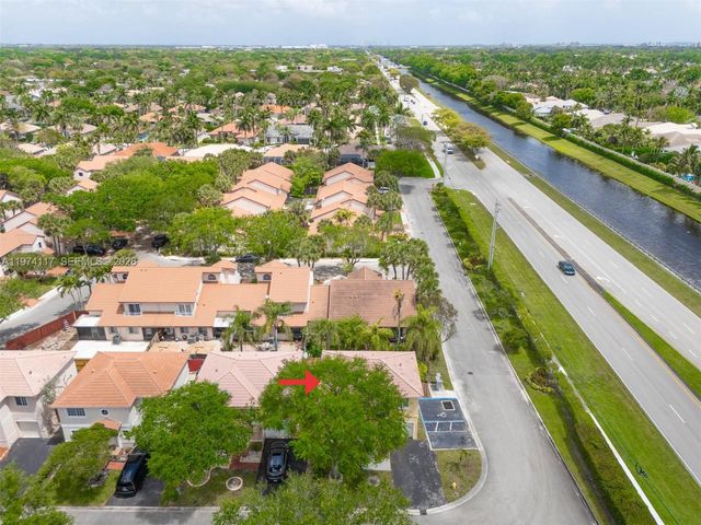 10 NW 110th Ave, Plantation, FL 33324