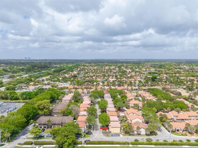 10 NW 110th Ave, Plantation, FL 33324