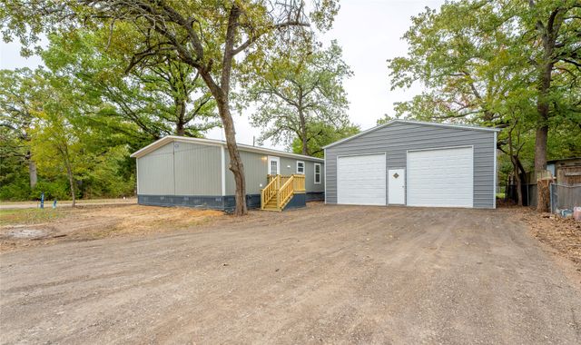 200 Pecos Drive, Mabank, TX 75156