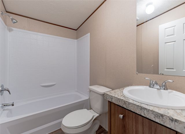 200 Pecos Drive, Mabank, TX 75156