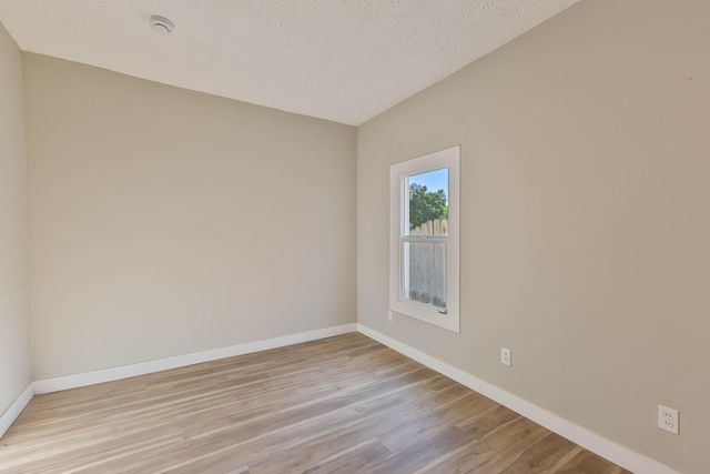 919 AVENUE C, Council Bluffs, IA 51503