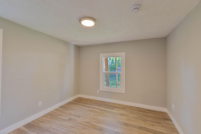 919 AVENUE C, Council Bluffs, IA 51503