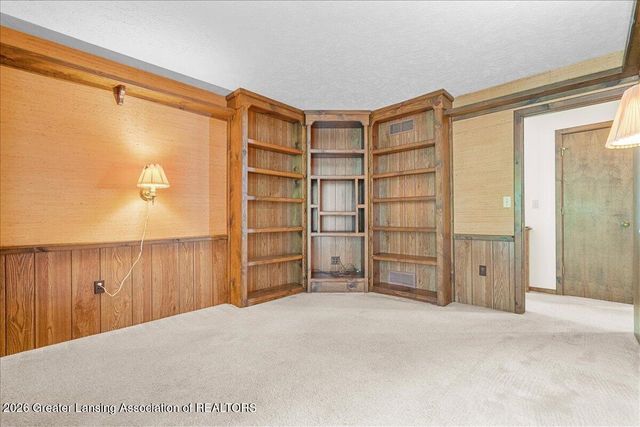 928 Whittier Drive, East Lansing, MI 48823