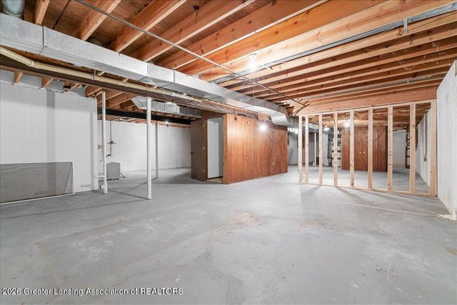 928 Whittier Drive, East Lansing, MI 48823