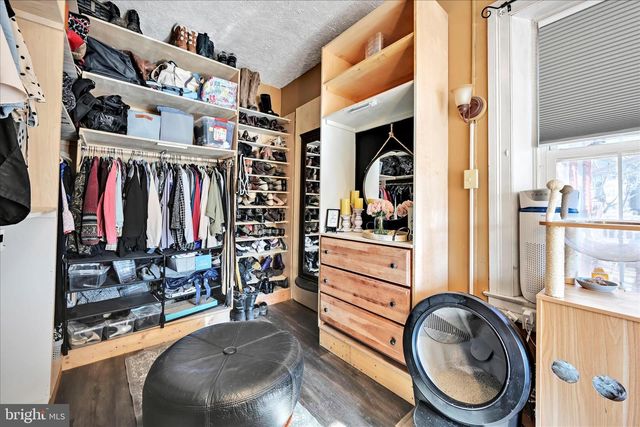 5 CHURCH ST, Glen Rock, PA 17327