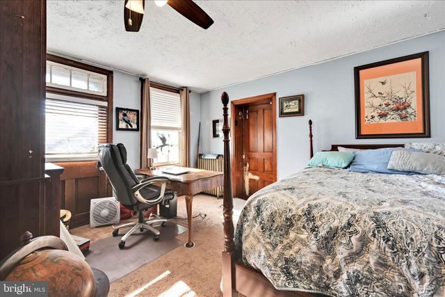 5 CHURCH ST, Glen Rock, PA 17327