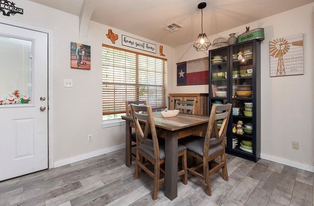 1402 Sharon RD, Belton, TX 76513