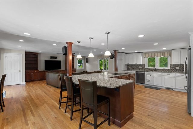 6 Bryant Ave, Shrewsbury, MA 01545