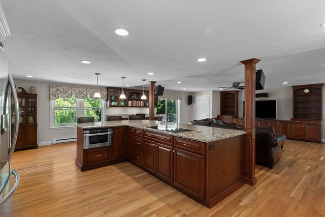 6 Bryant Ave, Shrewsbury, MA 01545