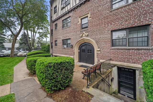 1440 Boston Post Road 8K, Larchmont, NY 10543