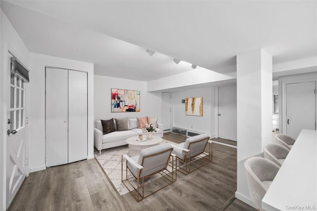 1440 Boston Post Road 8K, Larchmont, NY 10543