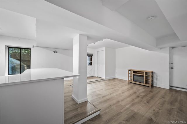 1440 Boston Post Road 8K, Larchmont, NY 10543