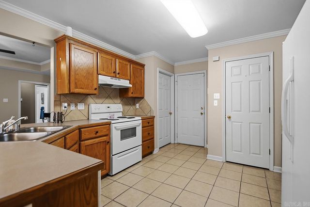 11640 Ridgetop Drive, Sherwood, AR 72120