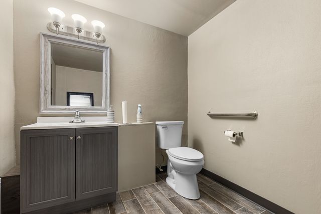 702 Cambridge Avenue, Rockford, IL 61102