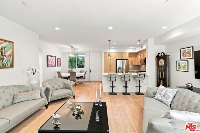 4240 Laurel Canyon Boulevard 305, Studio City (los Angeles), CA 91604