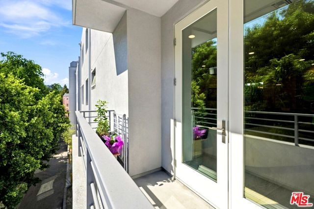 4240 Laurel Canyon Boulevard 305, Studio City (los Angeles), CA 91604