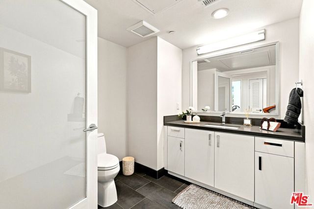 4240 Laurel Canyon Boulevard 305, Studio City (los Angeles), CA 91604